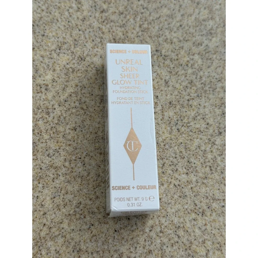 Charlotte Tilbury Shade 8 Medium Unreal Skin Sheer Glow Foundation Stick New